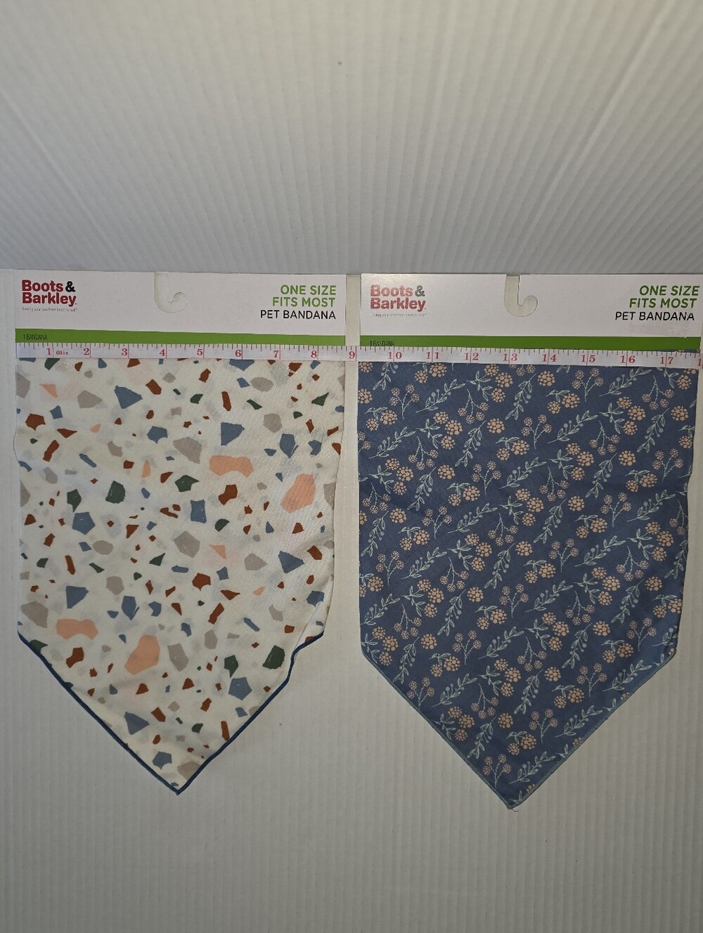 NWT Boots & Barkley Pet Bandana Set